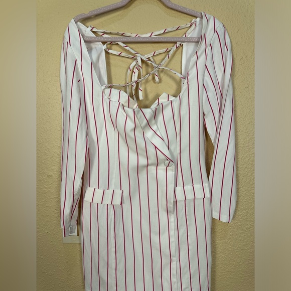 ASOS Design Millie Halter Neck Blazer Dress - Picture 9 of 12